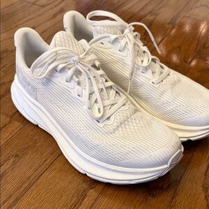 HOKA Clifton 9